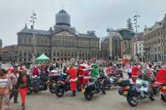 07-26-3-Santa-Maxima-rit-door-Amsterdam-stop-op-de-Dam-4